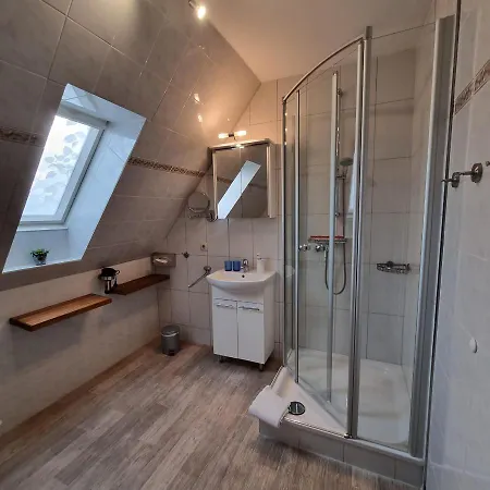 Haus Kaiser 5 Deichseele アパート ビューズム